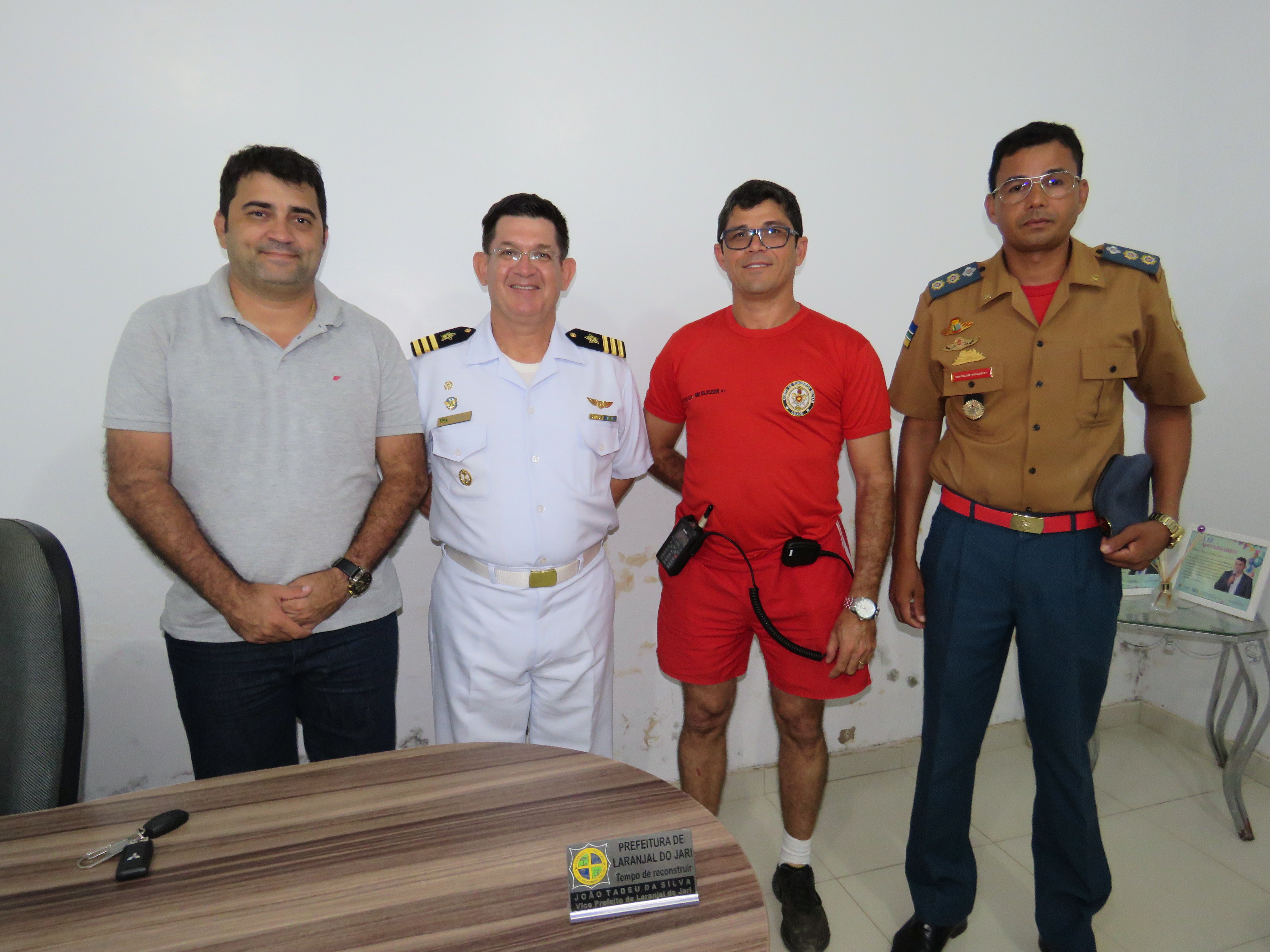 Prefeito Márcio Serrão recebe visita da capitania dos portos do Amapá.